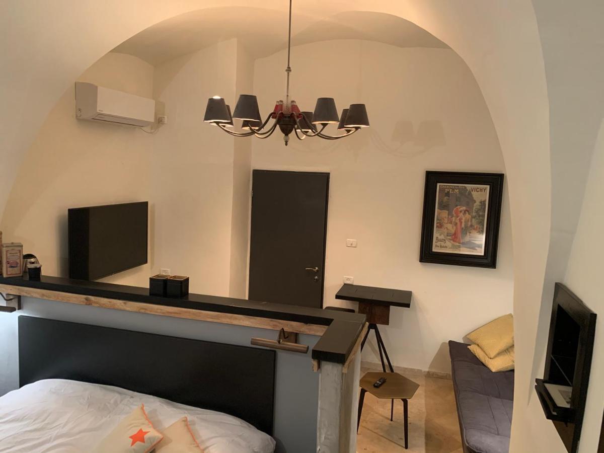 La Guta Studio Suite The Campari Suite Jerusalem Exterior photo