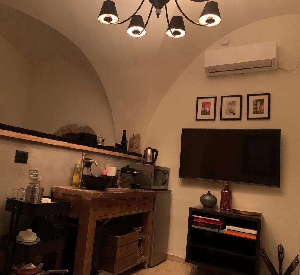 La Guta Studio Suite The Campari Suite Jerusalem Exterior photo