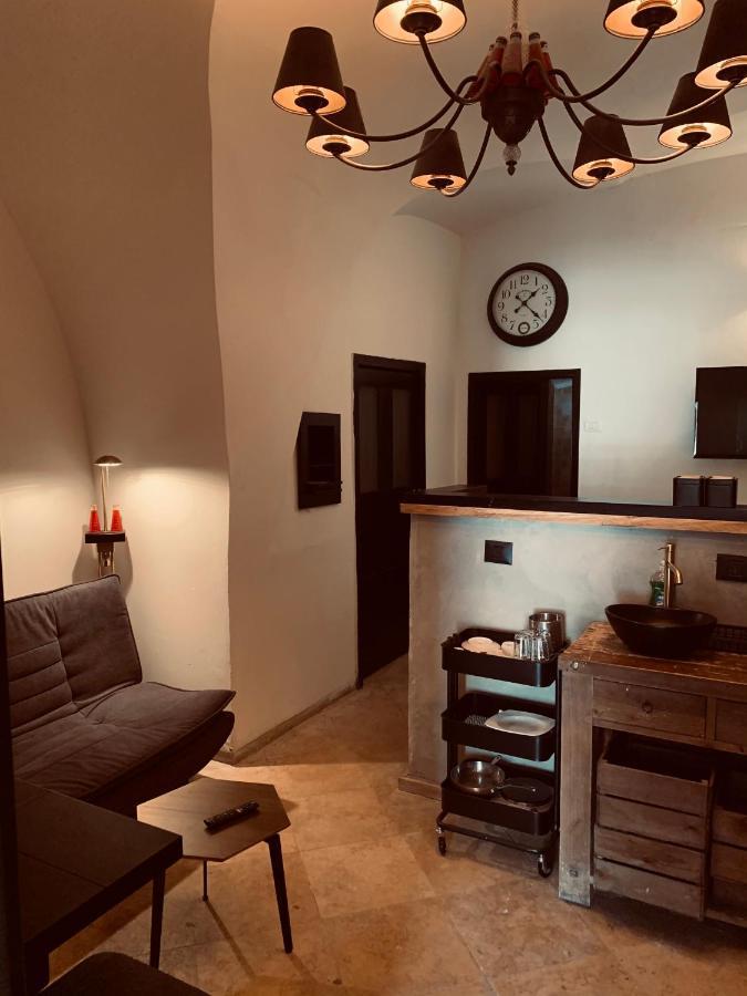 La Guta Studio Suite The Campari Suite Jerusalem Exterior photo